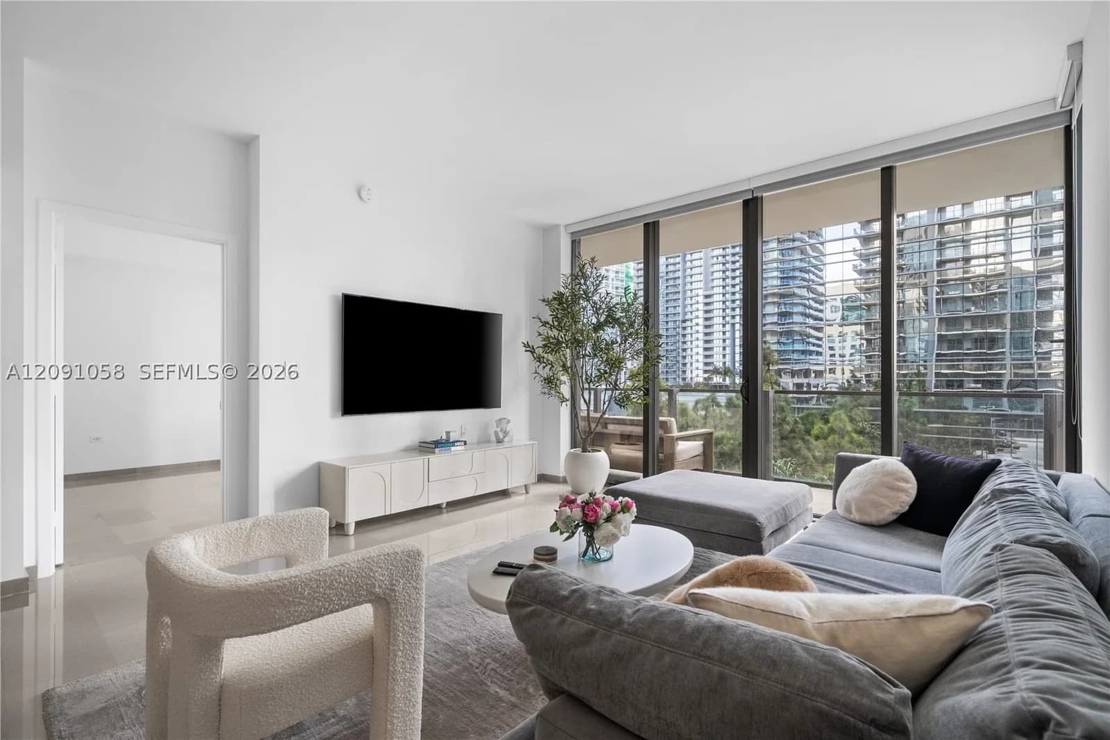 2+1 Condo — 88 7th St #809, Miami, FL 33130
