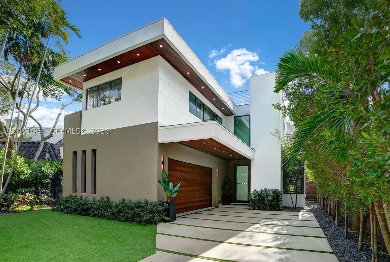 5-bedroom Single-Family Home — 1780 Chucunantah Rd, Miami, FL 33133
