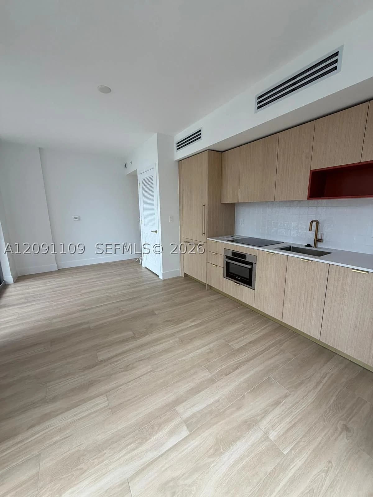 1-bedroom Condo — 90 32nd Street #427, Miami, FL 33127