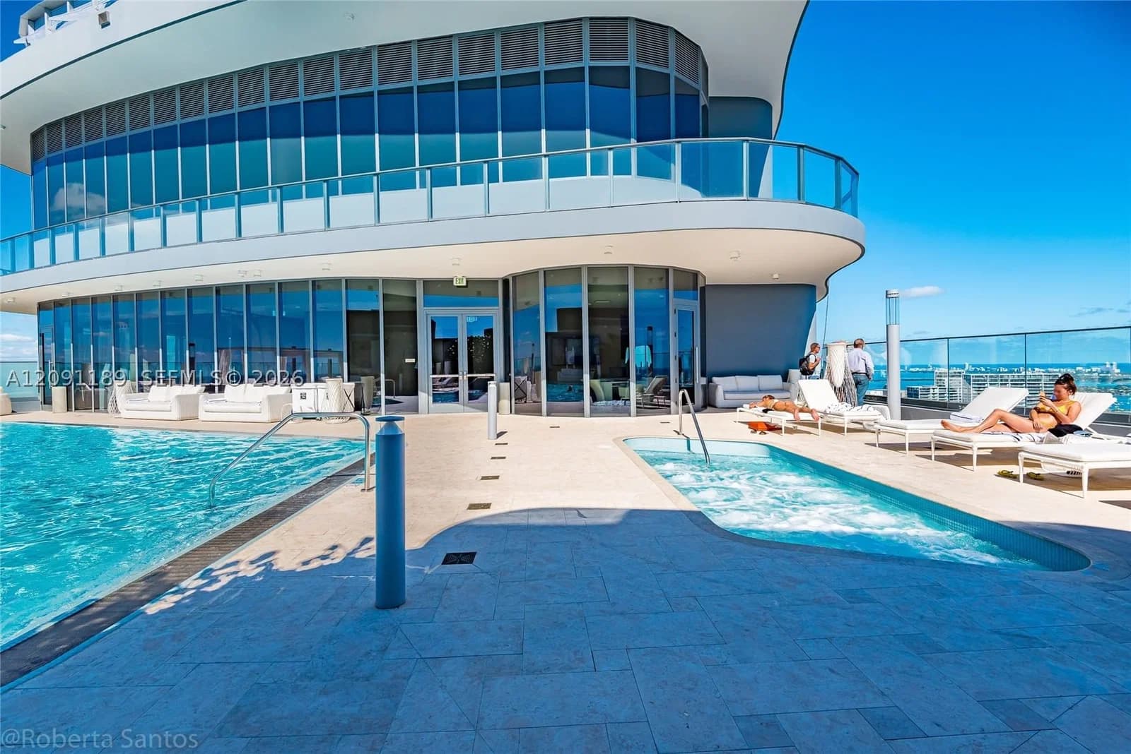 1+1 Condo — 1000 Brickell Plz #3011, Miami, FL 33131