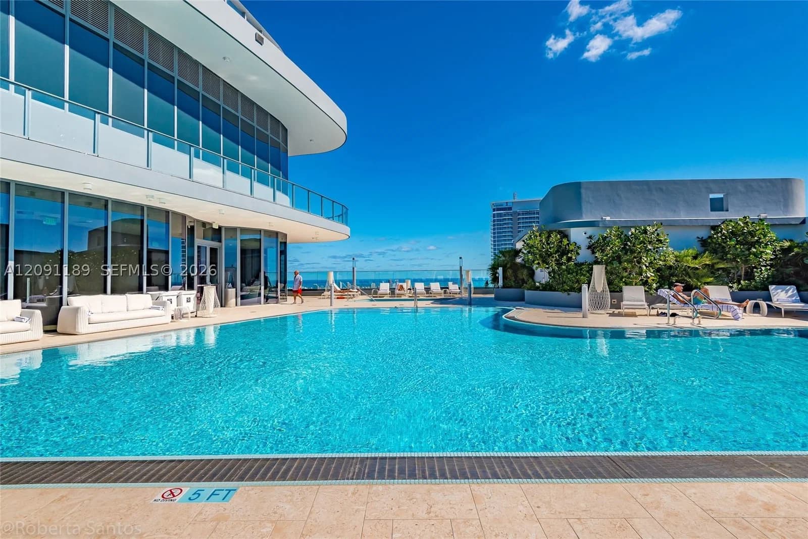 1+1 Condo — 1000 Brickell Plz #3011, Miami, FL 33131