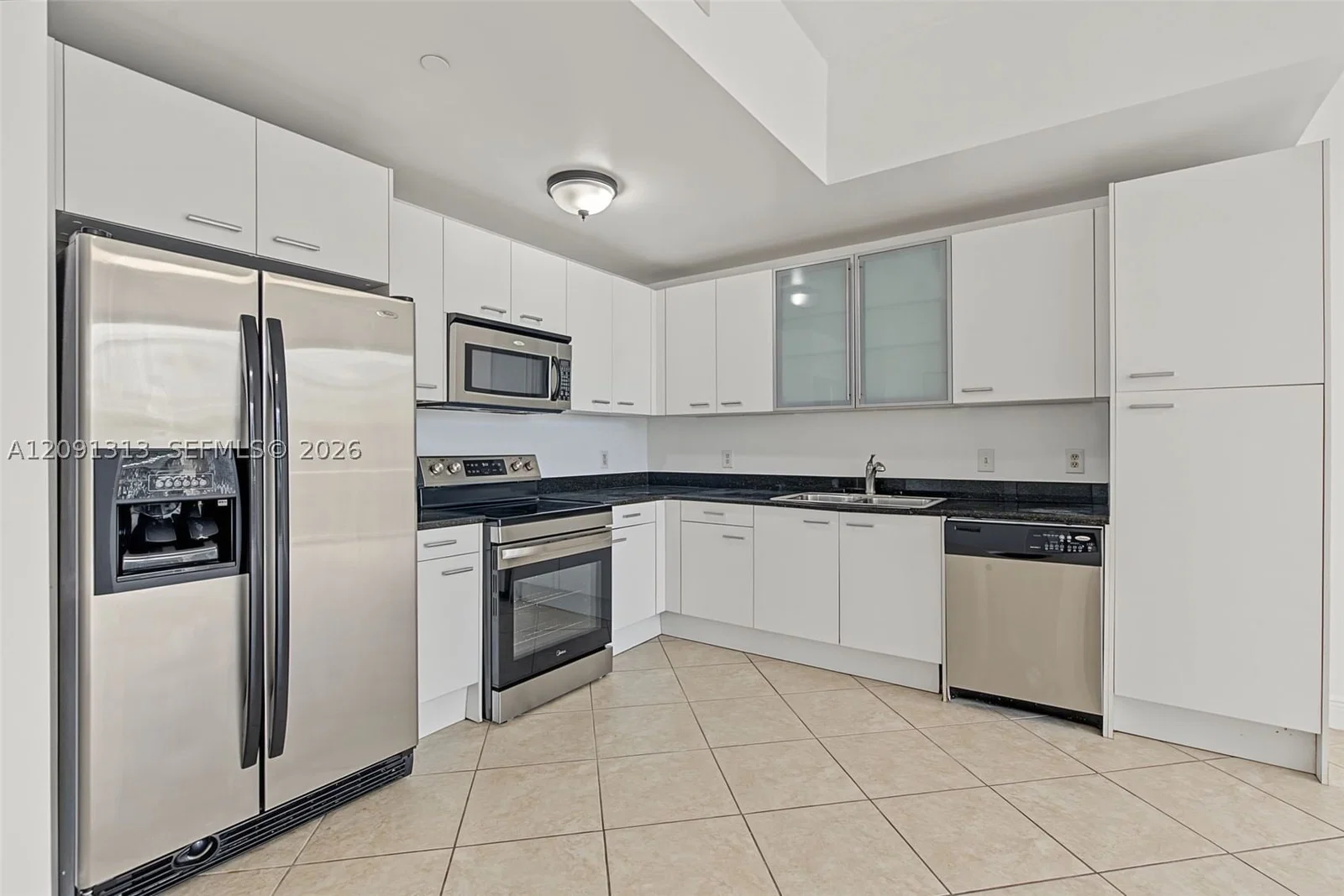 1-bedroom Condo — 1350 8th Ct #A4 (206), Miami, FL 33136