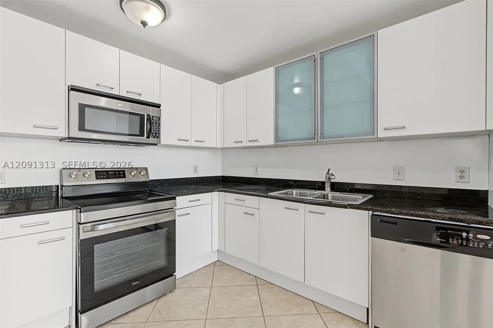 1-bedroom Condo — 1350 8th Ct #A4 (206), Miami, FL 33136