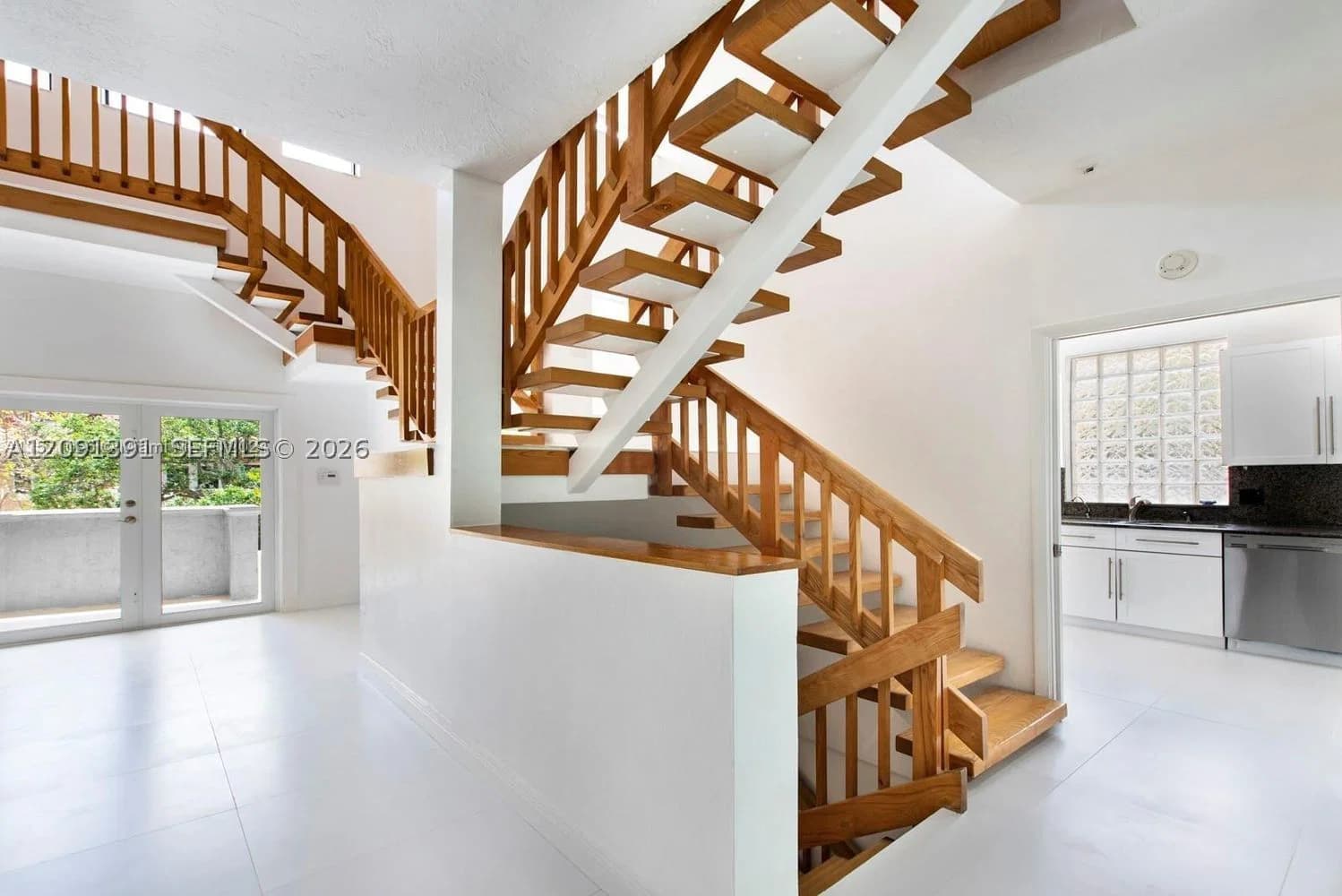 6-bedroom Townhouse — 2000 Bayshore Dr #58, Miami, FL 33133