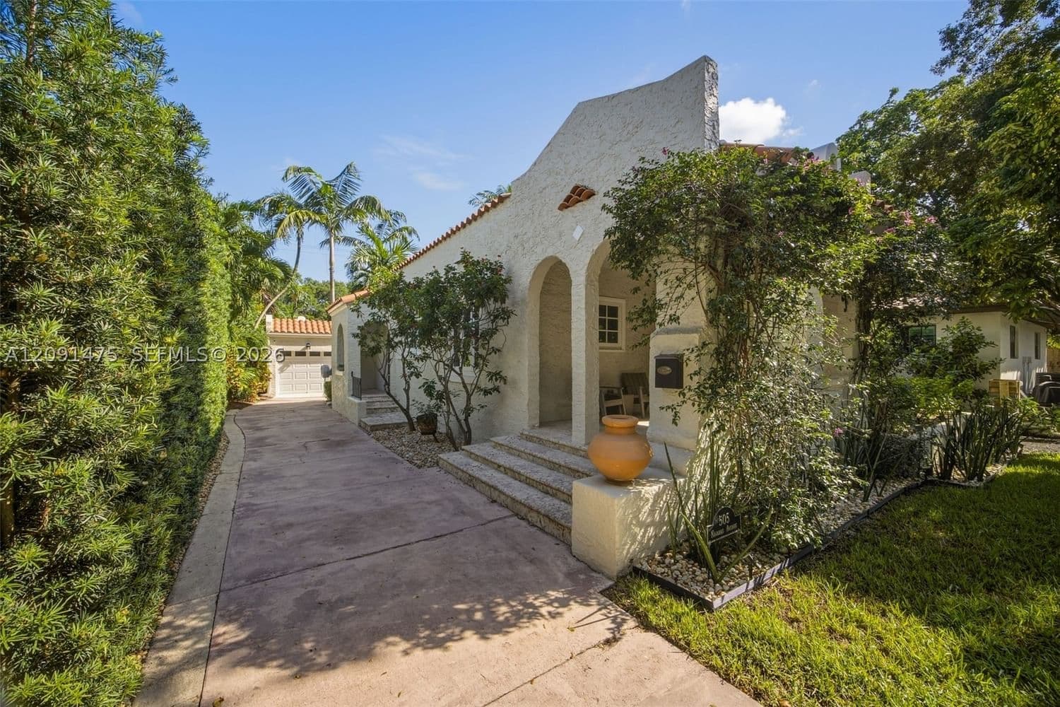 3+1 Müstakil ev — 505 Navarre Ave, Coral Gables, FL 33134