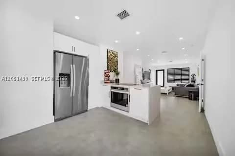 3-bedroom Single-Family Home — 315 40th St, Miami, FL 33127