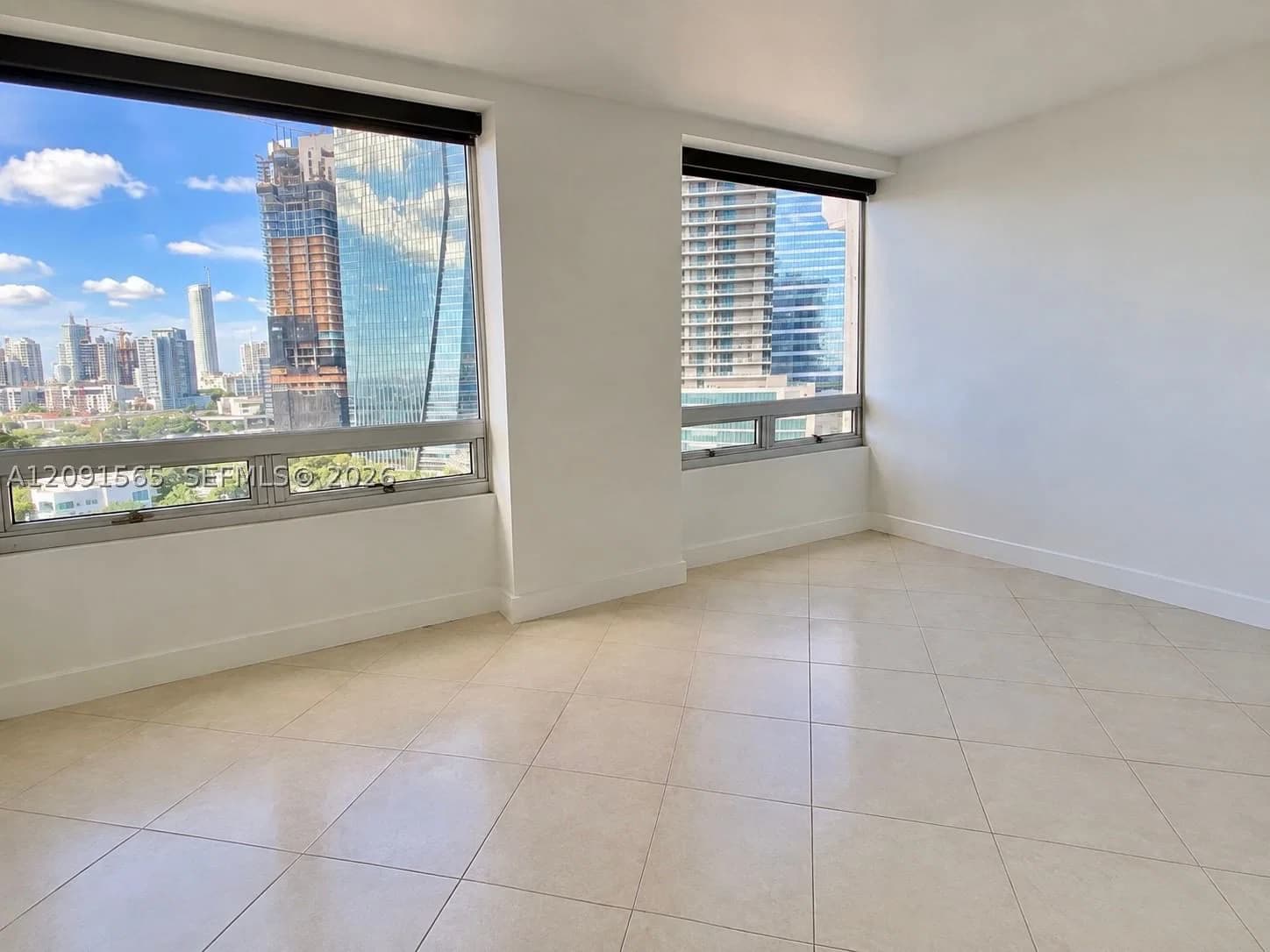 2-bedroom Condo — 1541 Brickell Ave #A1401, Miami, FL 33129