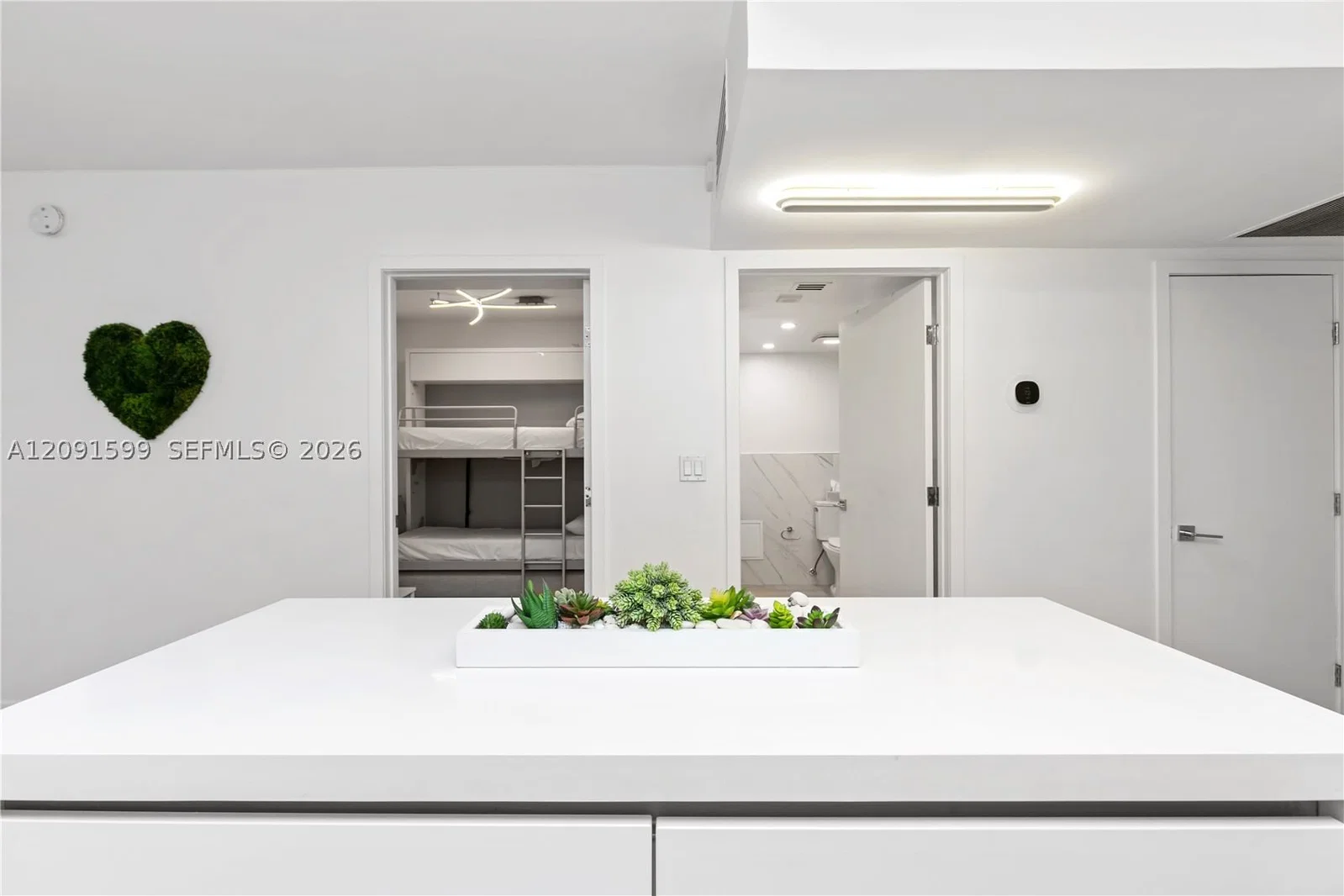 RONEY PALACE CONDO — ilan fotoğrafı