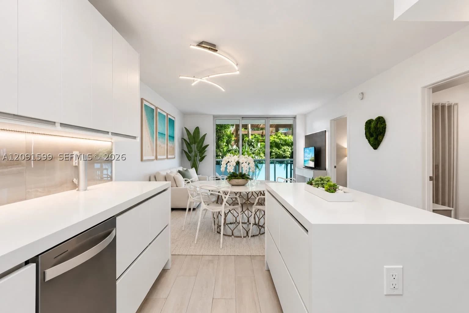 RONEY PALACE CONDO — ilan fotoğrafı