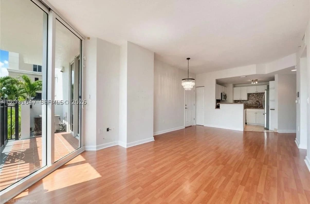 2-bedroom Condo — 357 Almeria Ave #606, Coral Gables, FL 33134