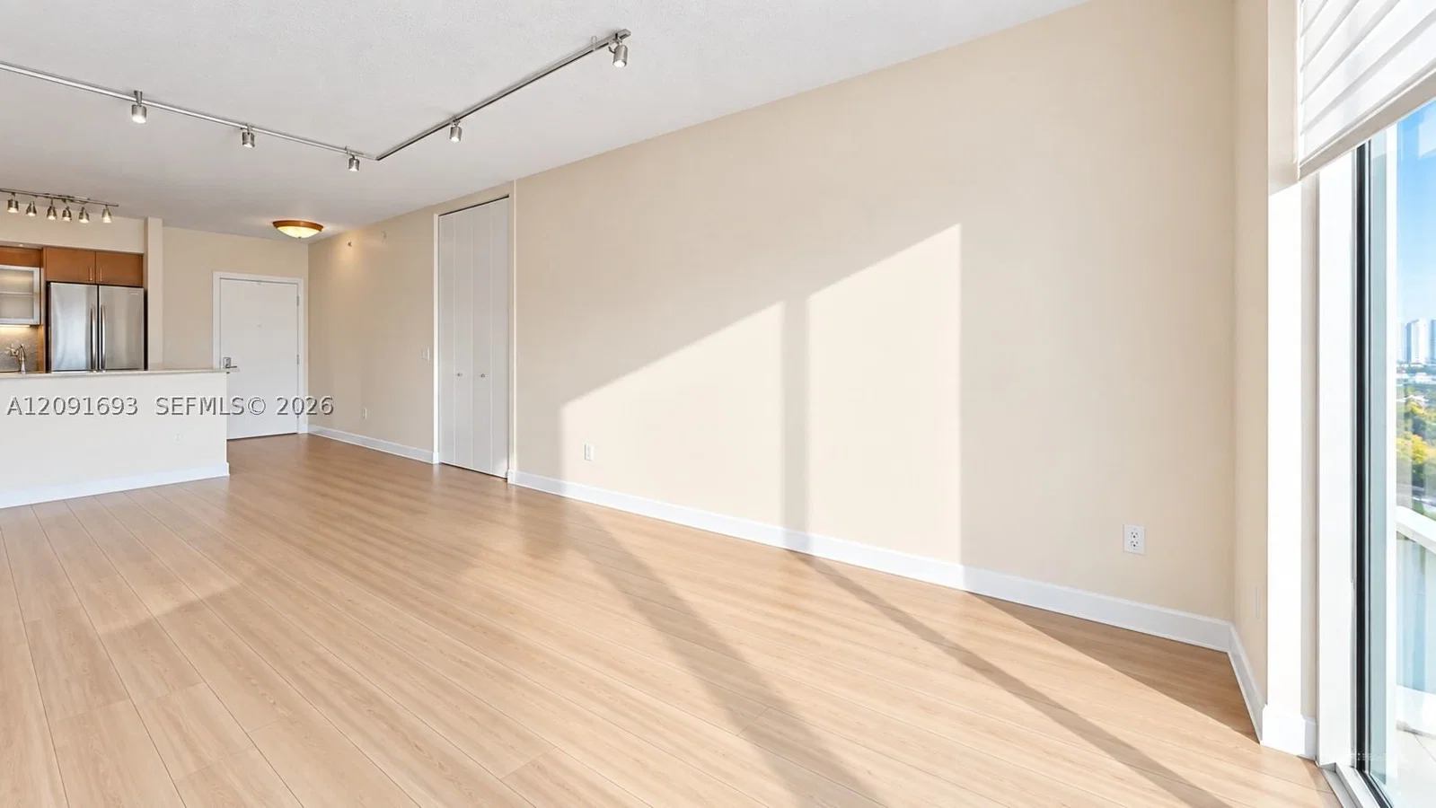 2+1 Condo — 335 Biscayne Blvd #1601, Miami, FL 33131