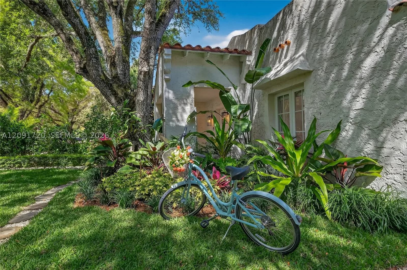 3-bedroom Single-Family Home — 1109 Almeria Ave, Coral Gables, FL 33134