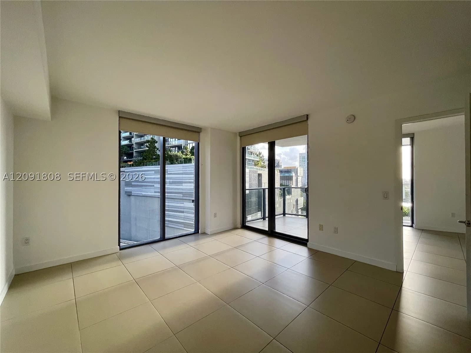 2-bedroom Condo — 31 6th St #1101, Miami, FL 33131