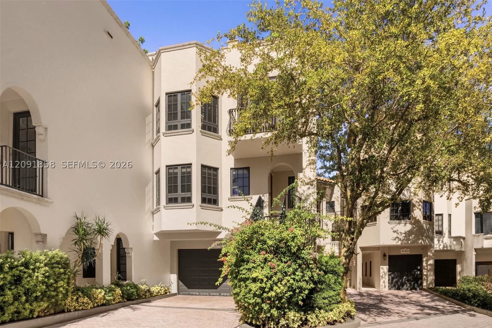 4-bedroom Townhouse — 3471 Main Hwy #1204, Coconut Grove, FL 33133