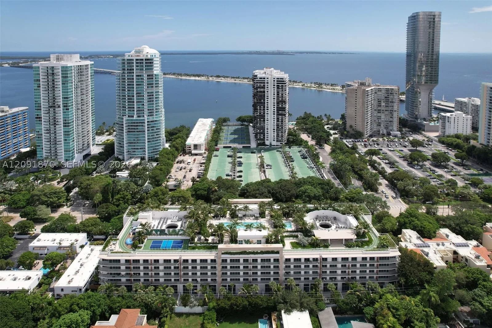 1-bedroom Condo — 2200 Brickell Ave #206, Miami, FL 33129