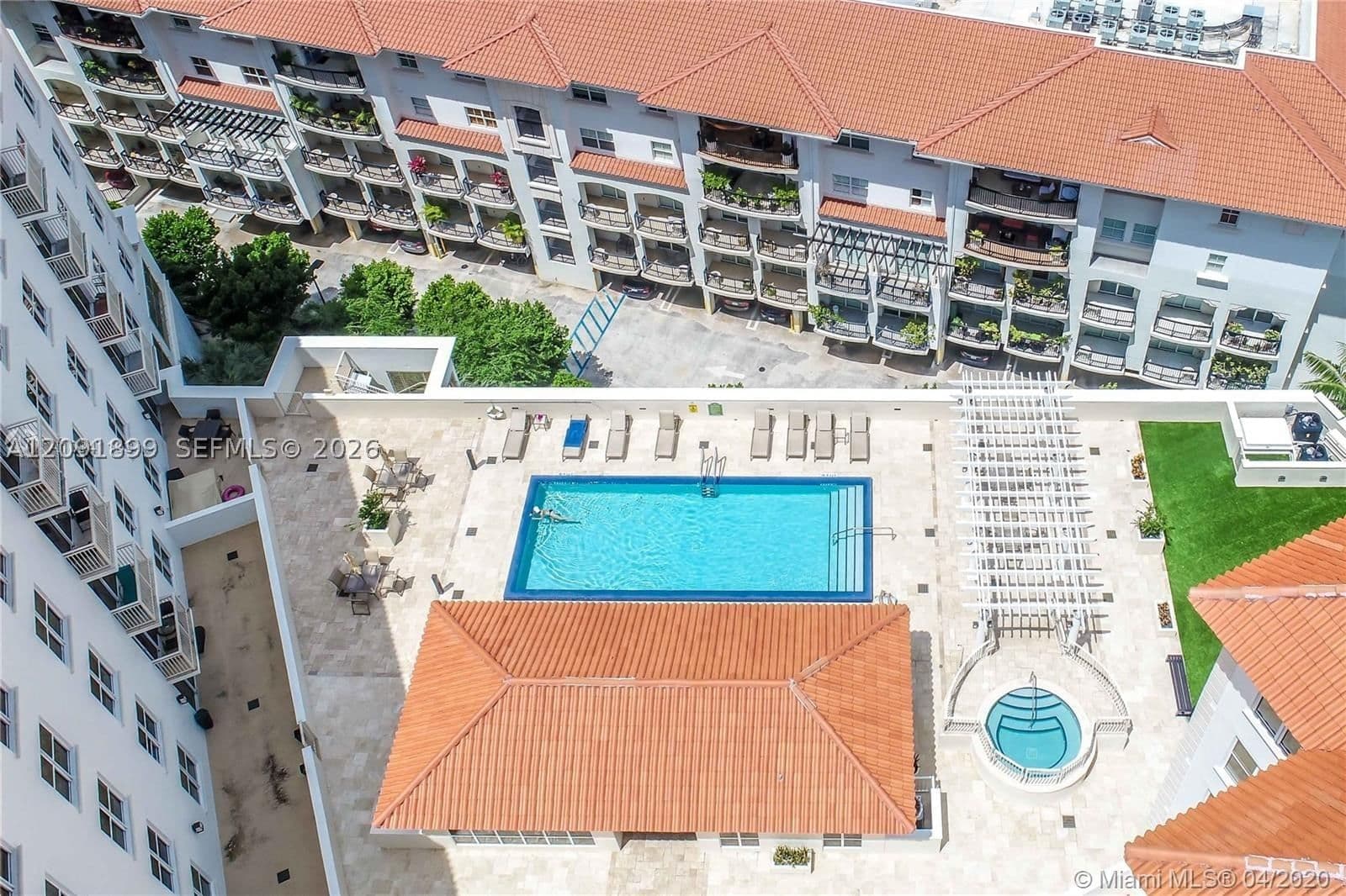 2+1 Daire — 2030 S Douglas Rd #712, Coral Gables, FL 33134