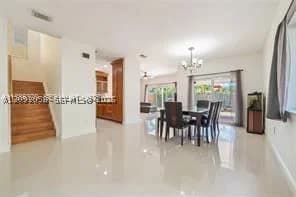 4+1 Müstakil ev — 1175 41st Ave, Homestead, FL 33033