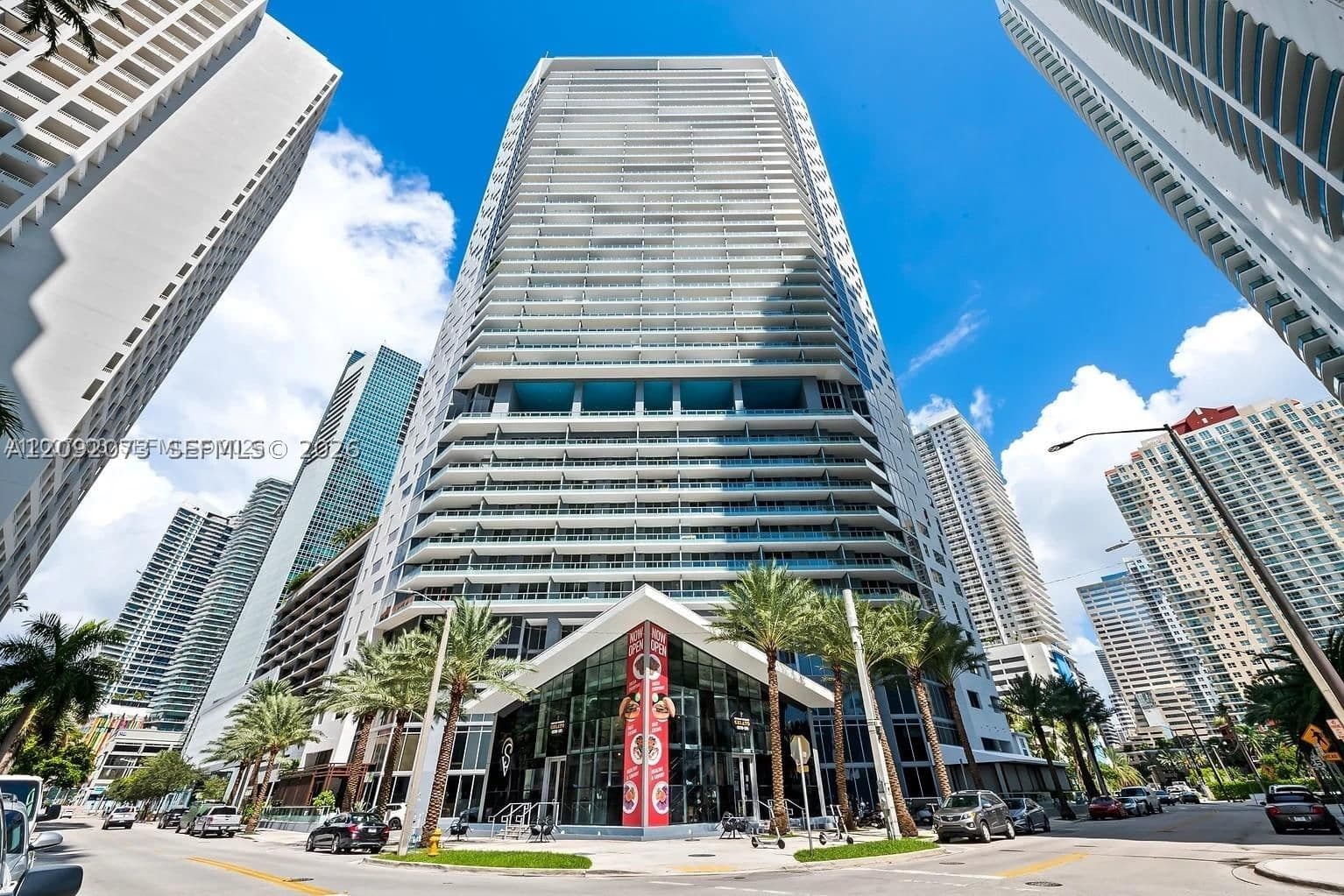1-bedroom Condo — 1300 Brickell Bay Dr #801, Miami, FL 33131