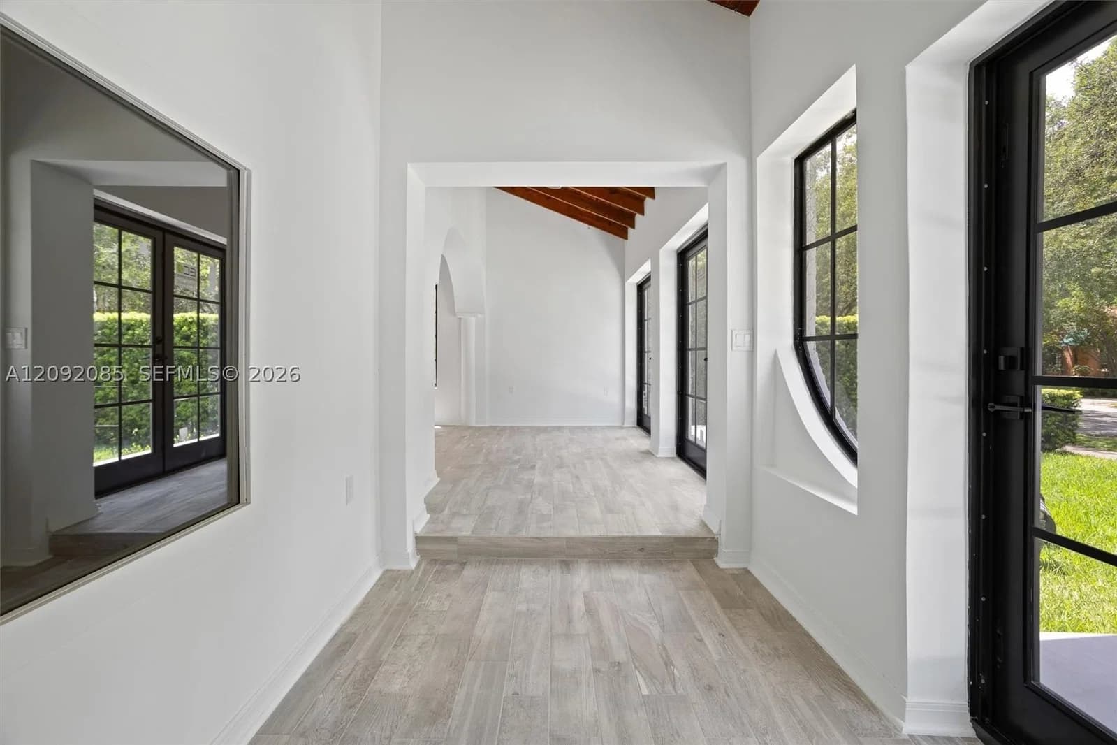 4-bedroom Single-Family Home — 434 Aragon Ave, Coral Gables, FL 33134