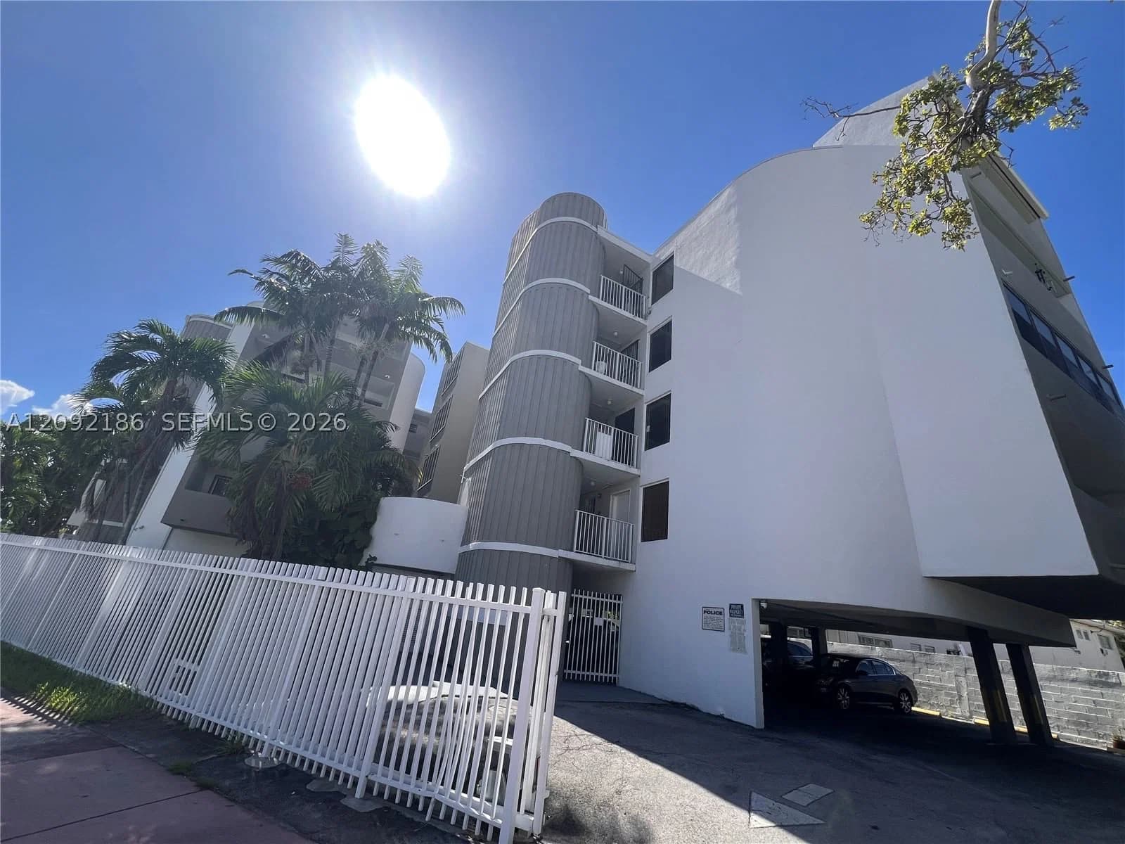 1+1 Condo — 2000 Biarritz Dr #407, Miami Beach, FL 33141