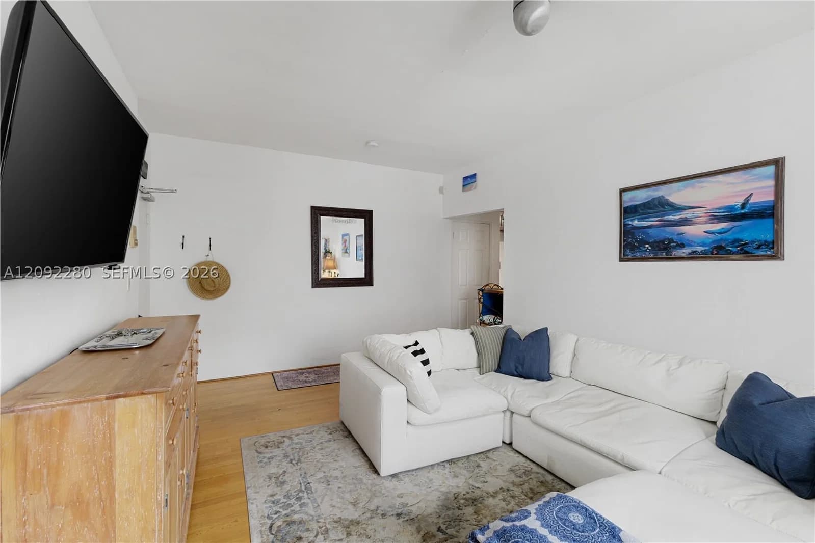 1-bedroom Condo — 1005 Meridian Ave #8, Miami Beach, FL 33139