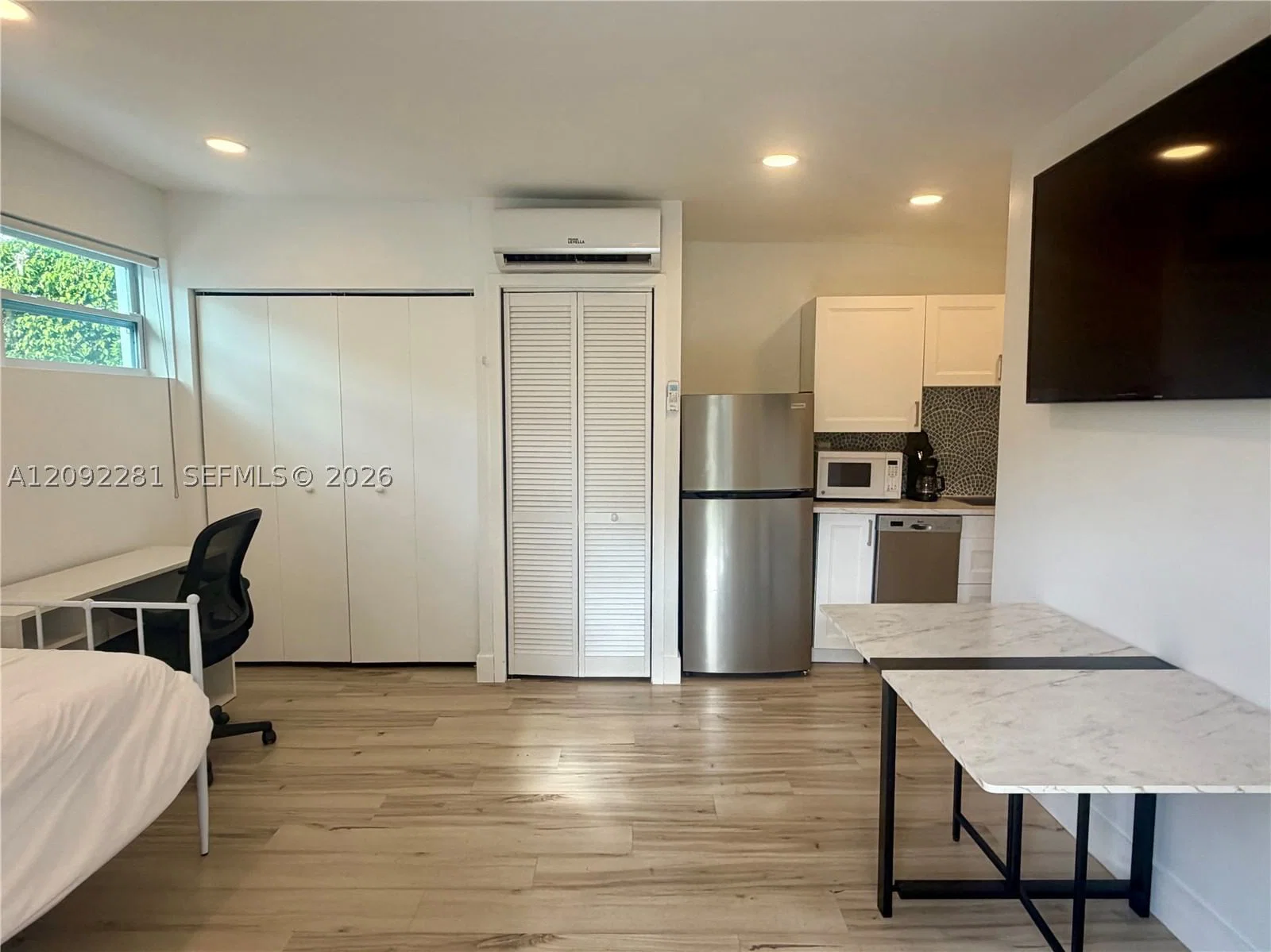 Single-Family Home — 1125 Almeria Ave #Cottage, Coral Gables, FL 33134