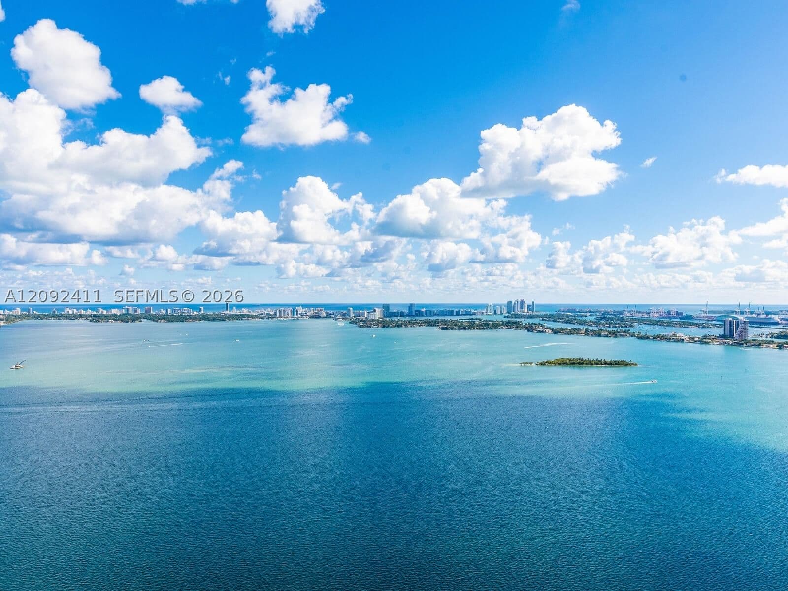 1-bedroom Condo — 650 32 #3302, Miami, FL 33137
