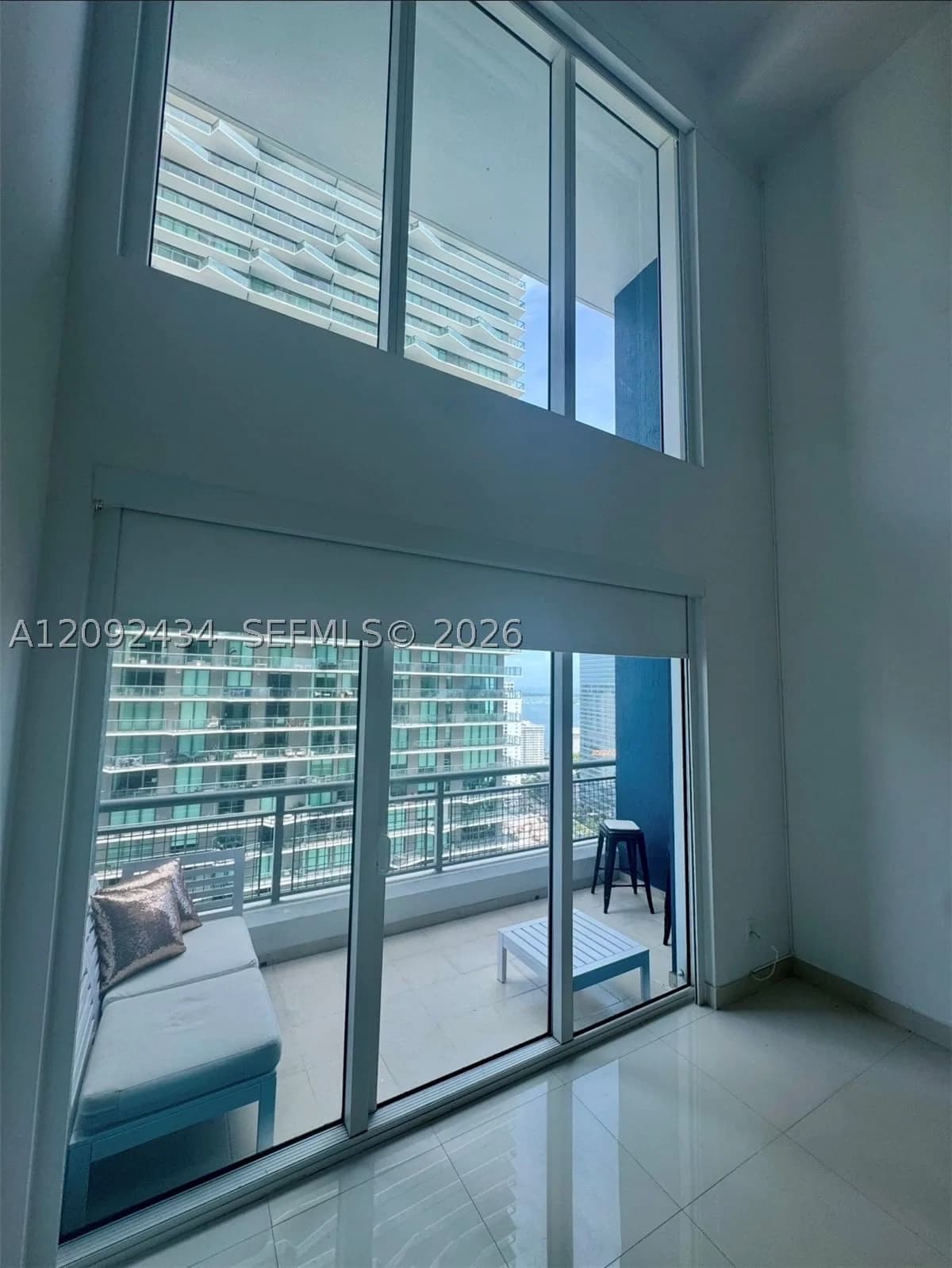 1-bedroom Condo — 60 13th St #2618, Miami, FL 33130