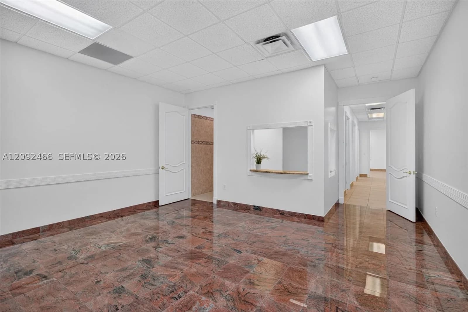 Mülk — 9700 Stirling Rd #104B, Cooper City, FL 33024