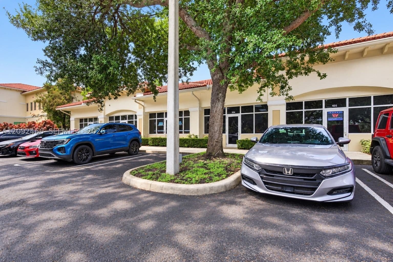 Mülk — 9700 Stirling Rd #104B, Cooper City, FL 33024