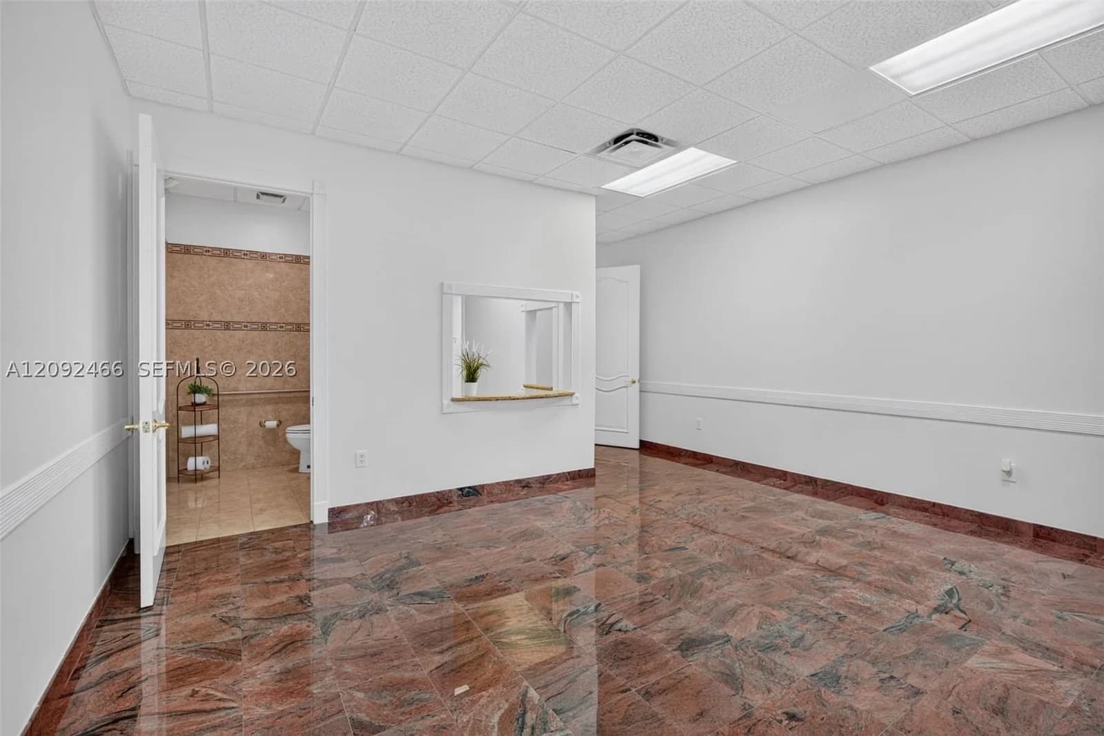 Mülk — 9700 Stirling Rd #104B, Cooper City, FL 33024