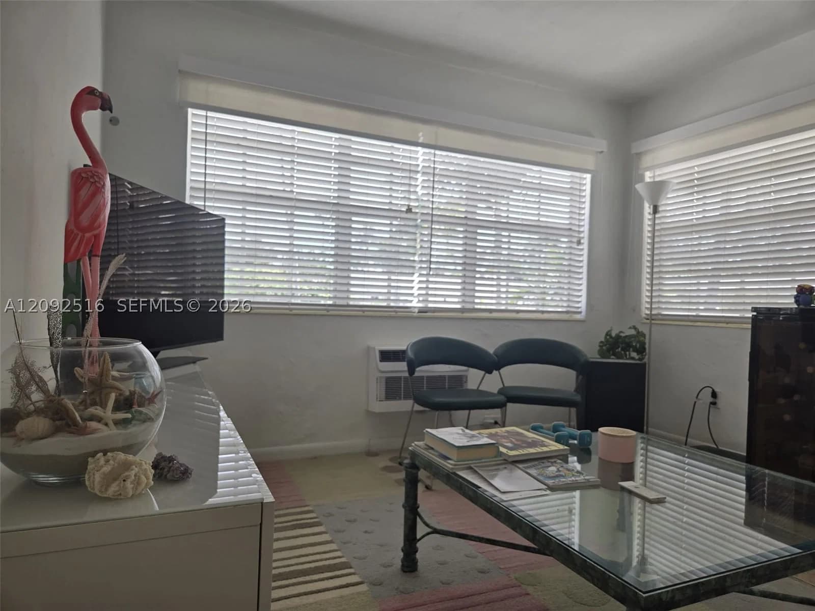 1-bedroom Condo — 717 Espanola Way #207, Miami Beach, FL 33139