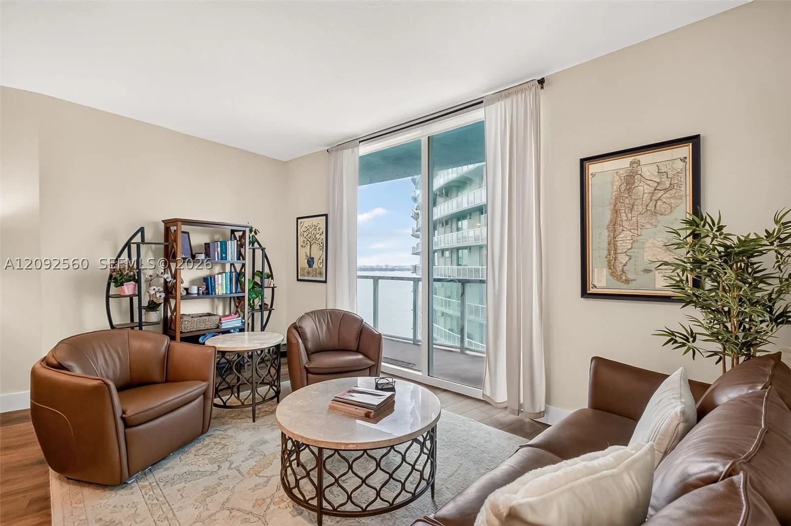 1+1 Condo — 1900 Bayshore Dr #2717, Miami, FL 33132