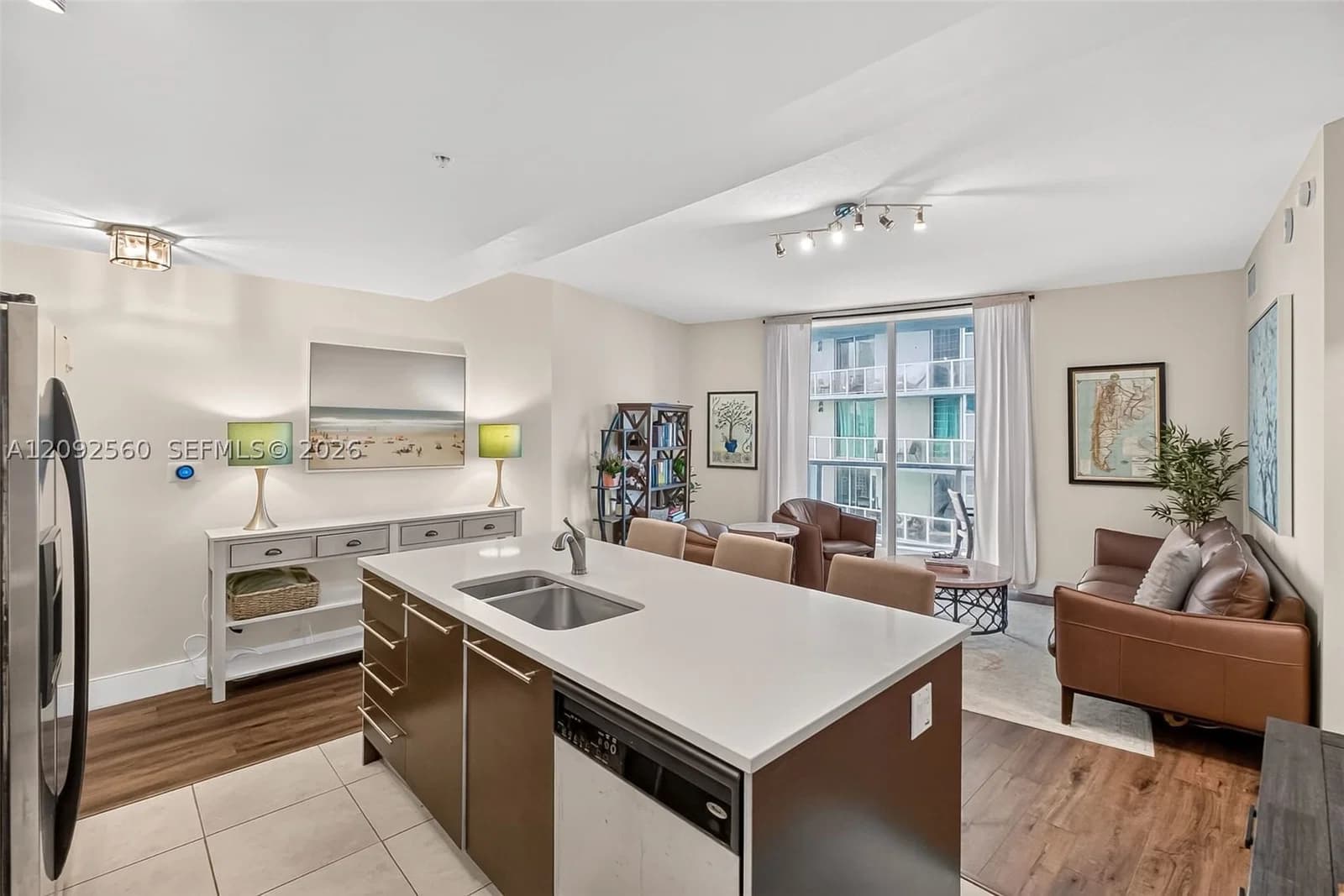 1+1 Condo — 1900 Bayshore Dr #2717, Miami, FL 33132