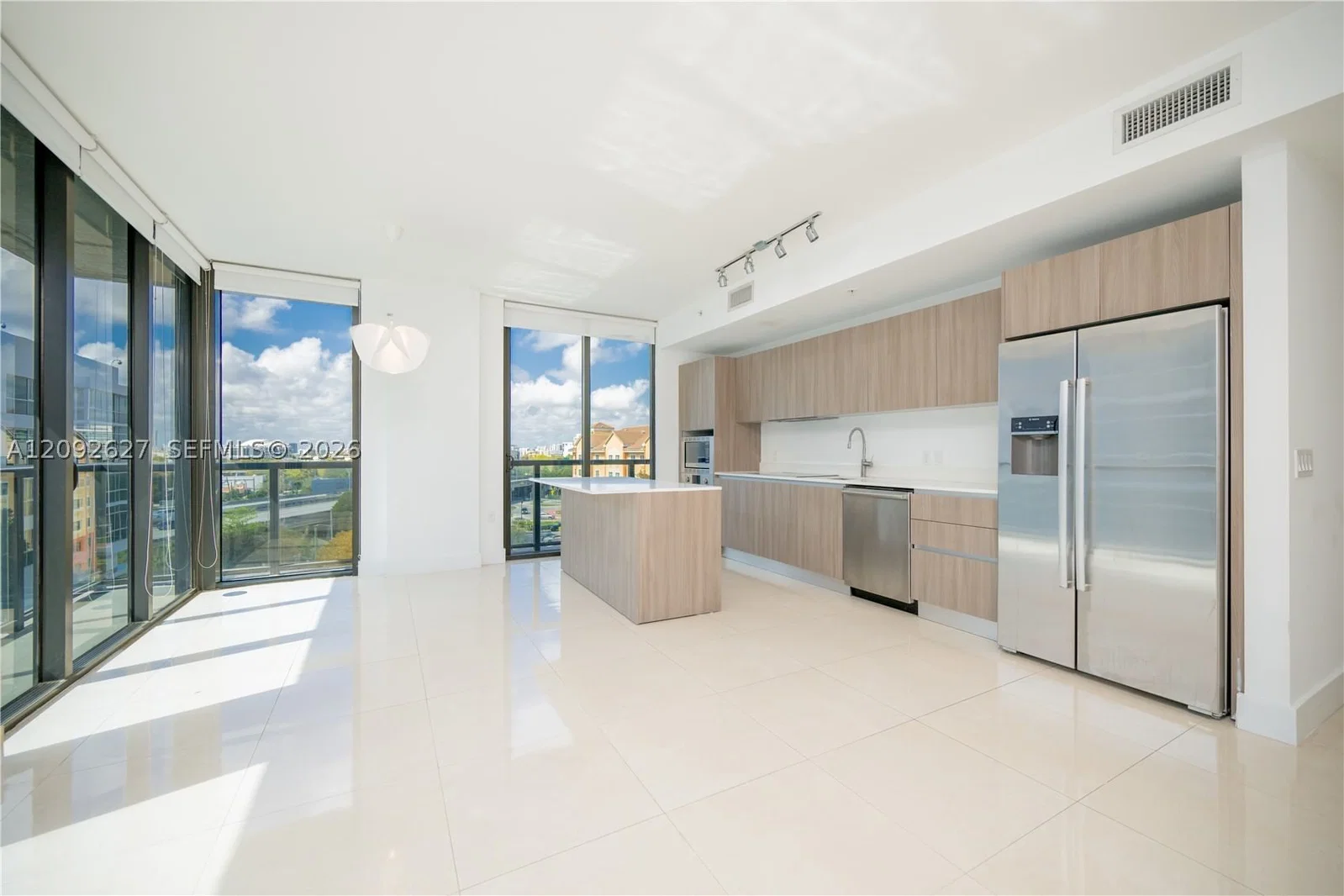 2-bedroom Condo — 201 17th Rd #701, Miami, FL 33129