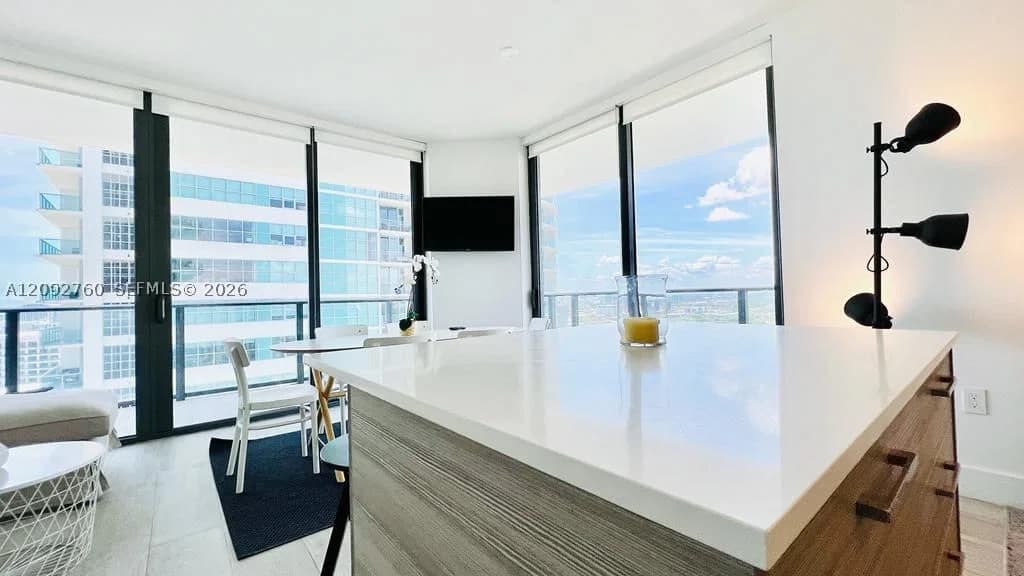 2-bedroom Condo — 121 34th St #2001, Miami, FL 33137