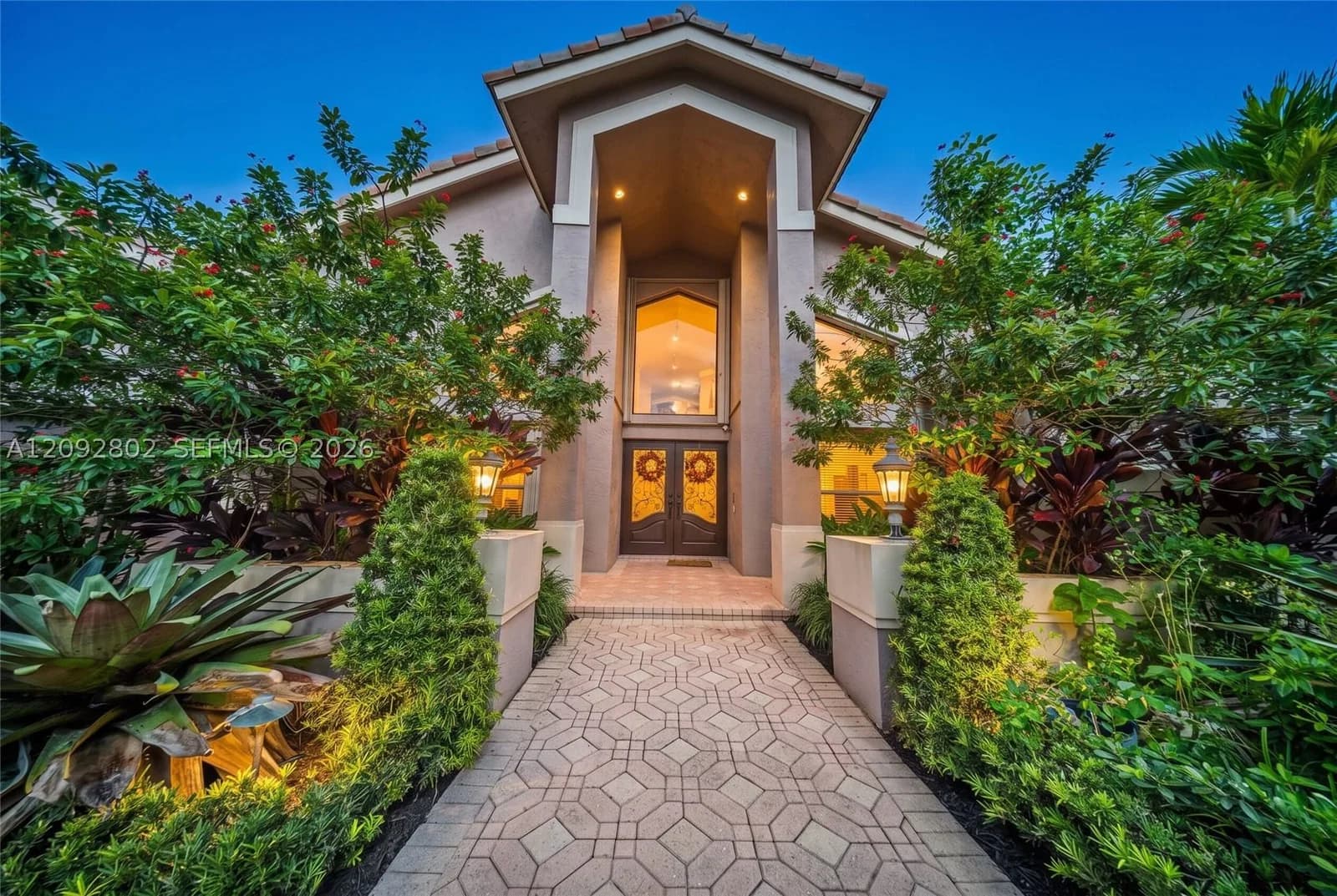 5-bedroom Single-Family Home — 4961 102nd Dr, Coral Springs, FL 33076