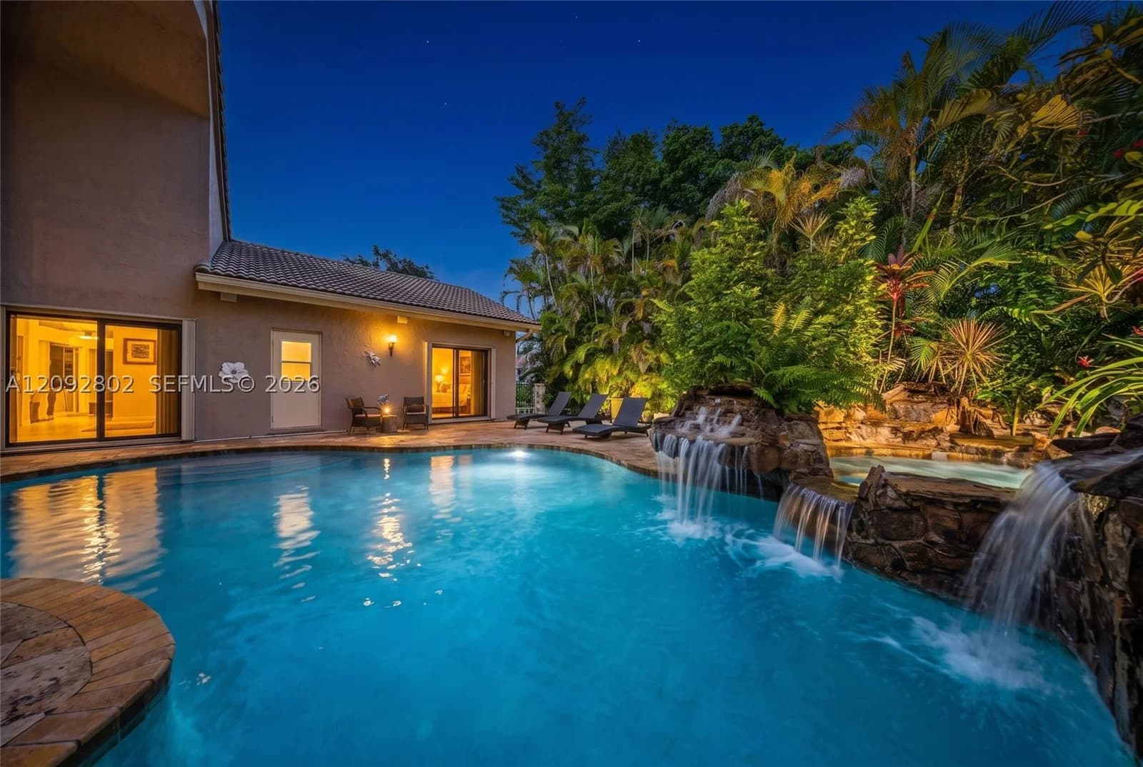5-bedroom Single-Family Home — 4961 102nd Dr, Coral Springs, FL 33076