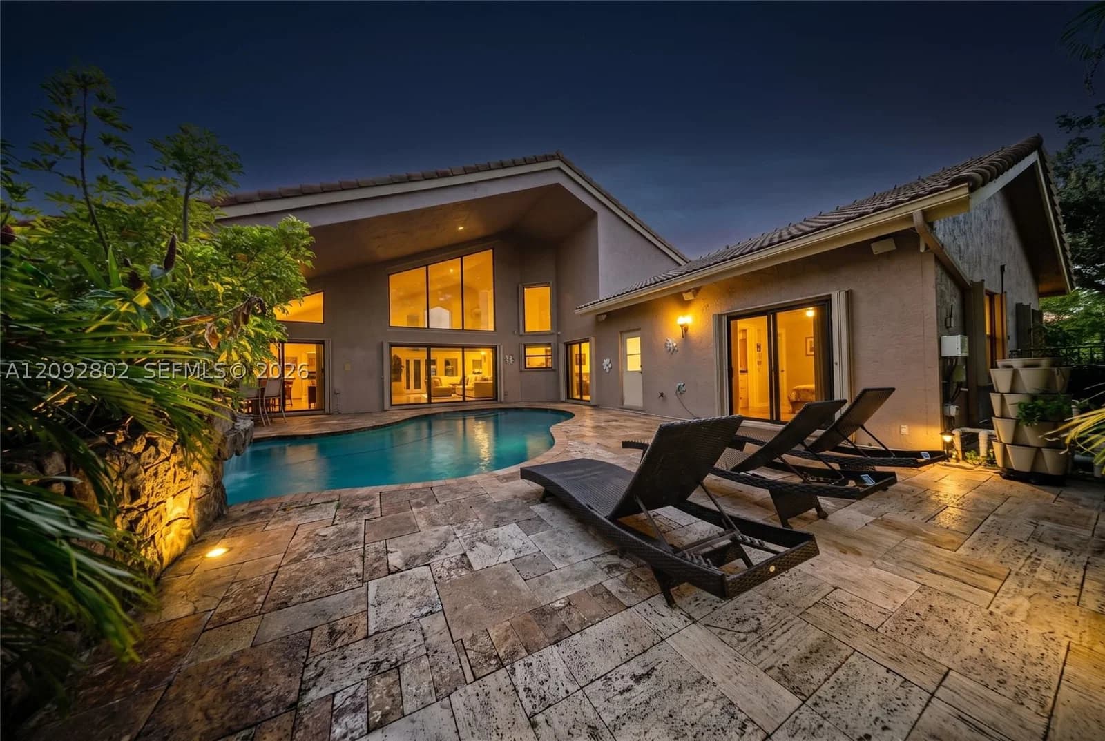 5-bedroom Single-Family Home — 4961 102nd Dr, Coral Springs, FL 33076