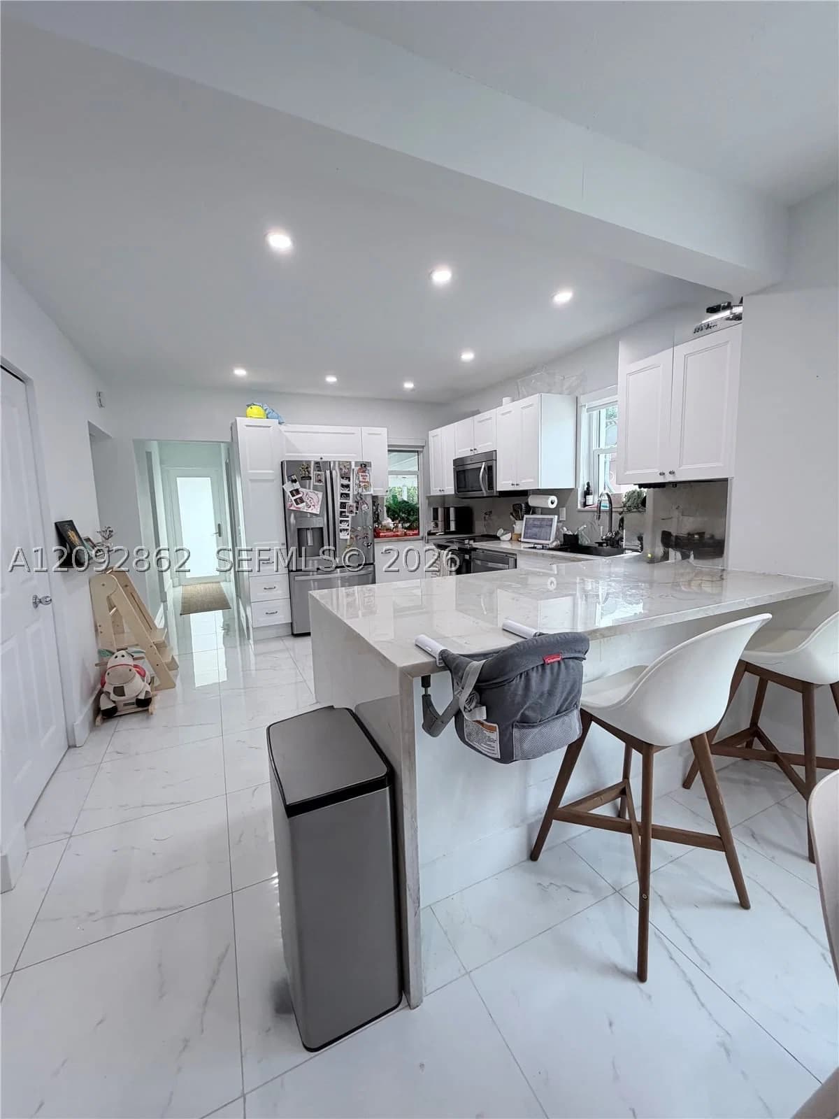 3+1 Müstakil ev — 360 20th Rd, Miami, FL 33129