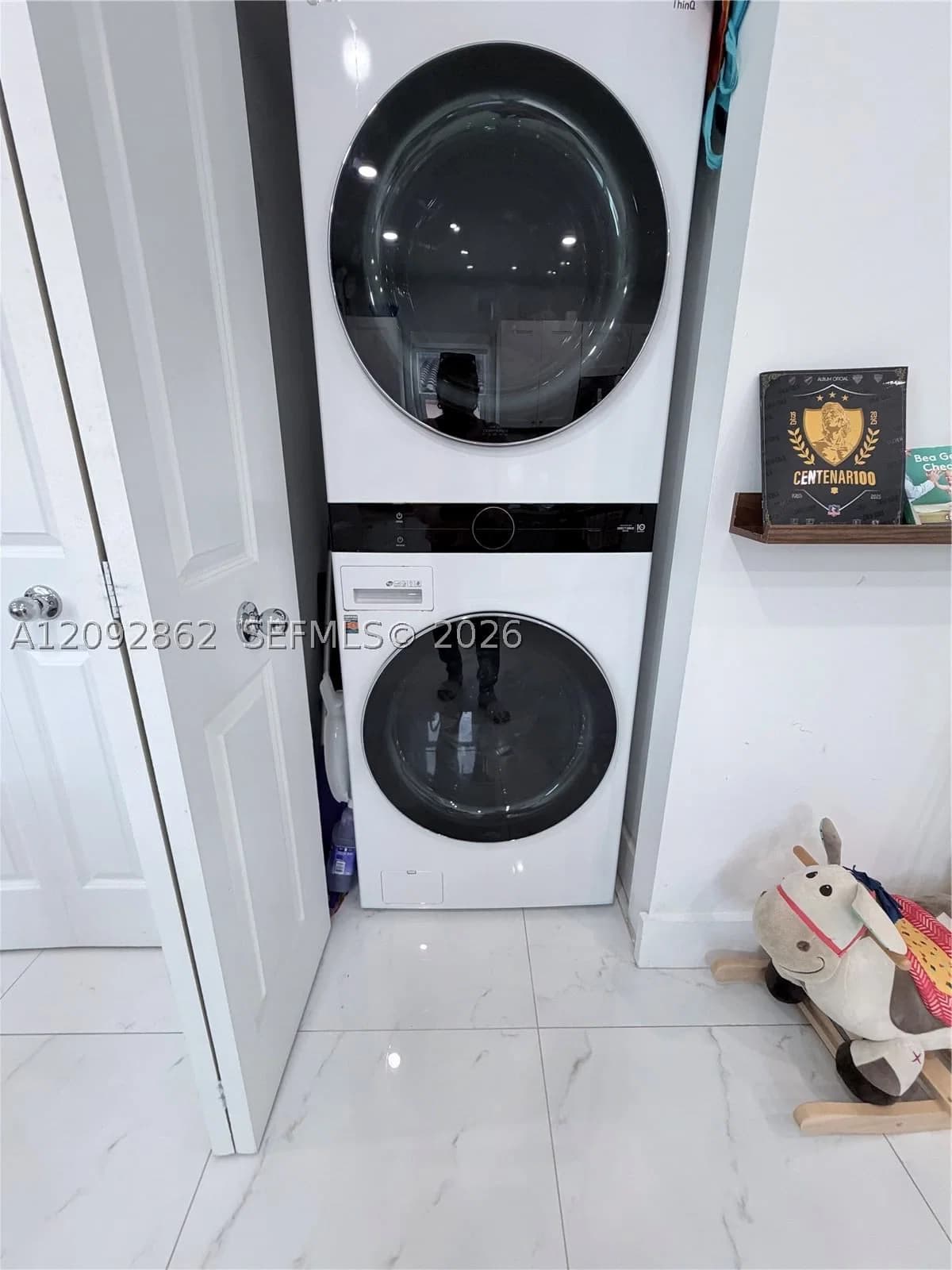 3+1 Müstakil ev — 360 20th Rd, Miami, FL 33129