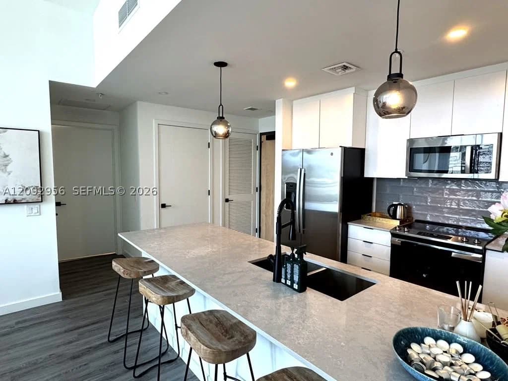 2-bedroom Apartment — 2200 1st Ave #202, Miami, FL 33127