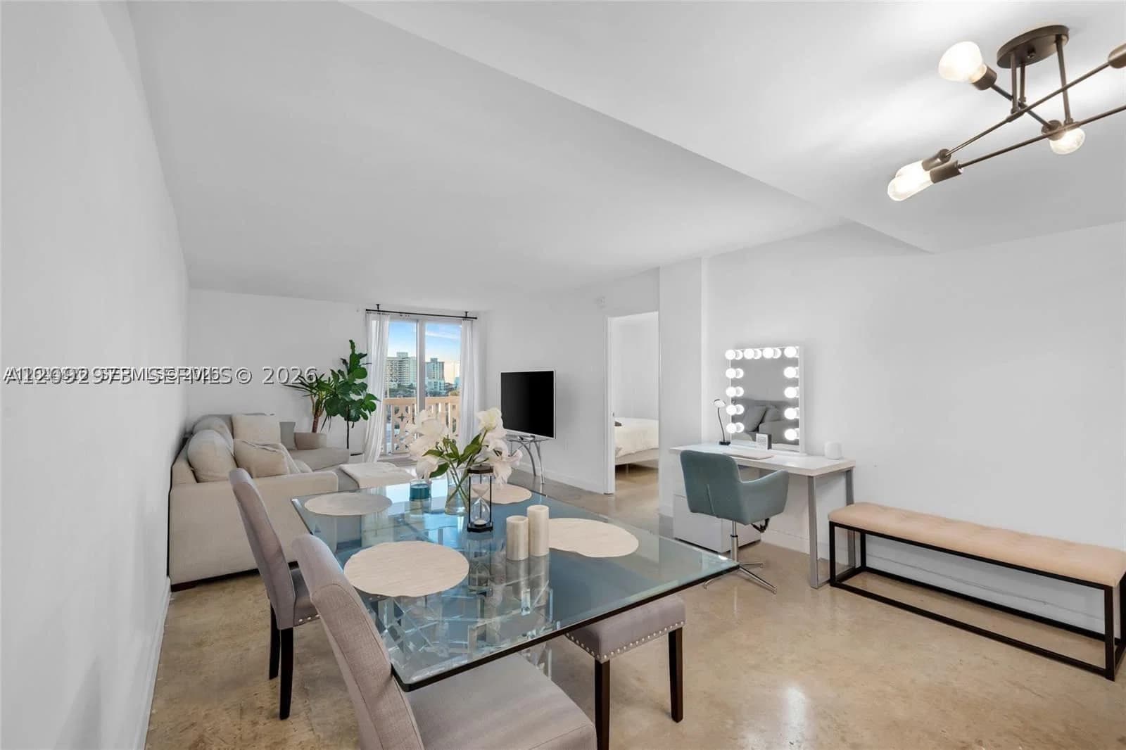 1-bedroom Condo — 1020 Meridian Ave #816, Miami Beach, FL 33139