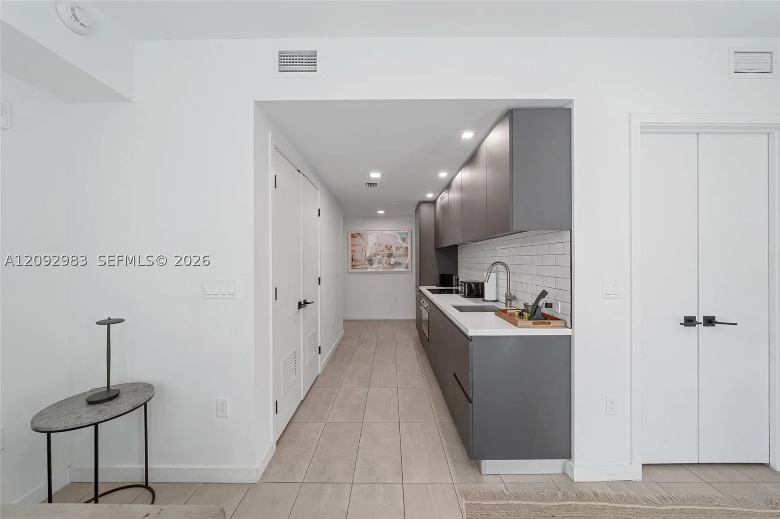 Condo — 227 2nd St #1911, Miami, FL 33132