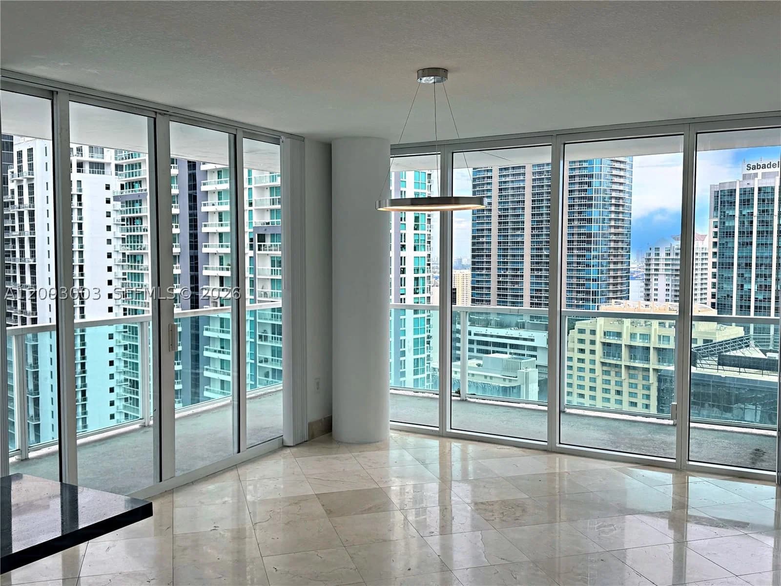 3-bedroom Condo — 1250 Miami Ave #2906, Miami, FL 33130