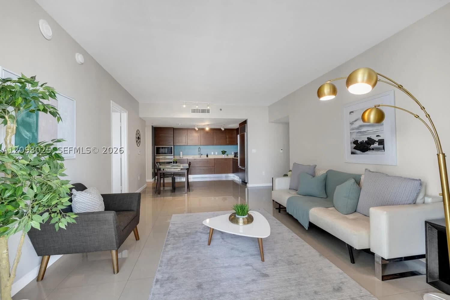 1-bedroom Condo — 485 Brickell Ave #3201, Miami, FL 33131