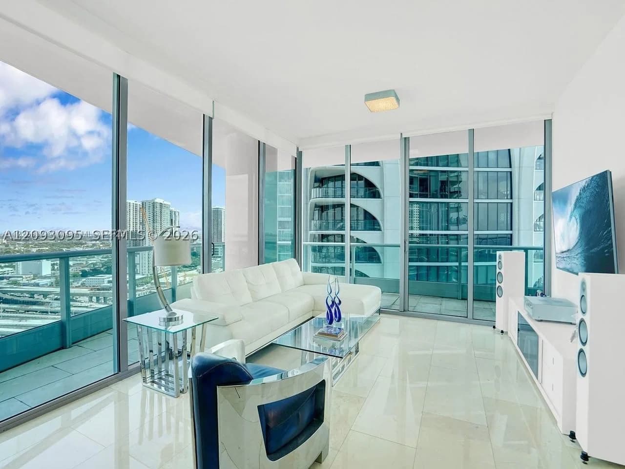 2-bedroom Apartment — 900 Biscayne Blvd #2412, Miami, FL 33132