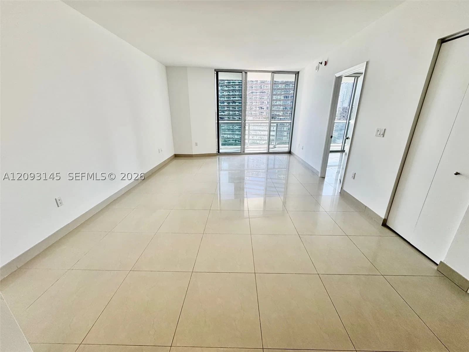 2-bedroom Condo — 485 Brickell Ave #1809, Miami, FL 33131