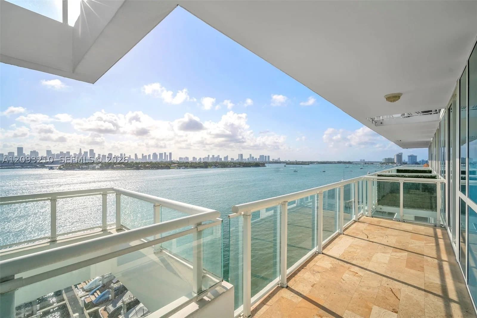 1-bedroom Condo — 520 West Ave #803, Miami Beach, FL 33139
