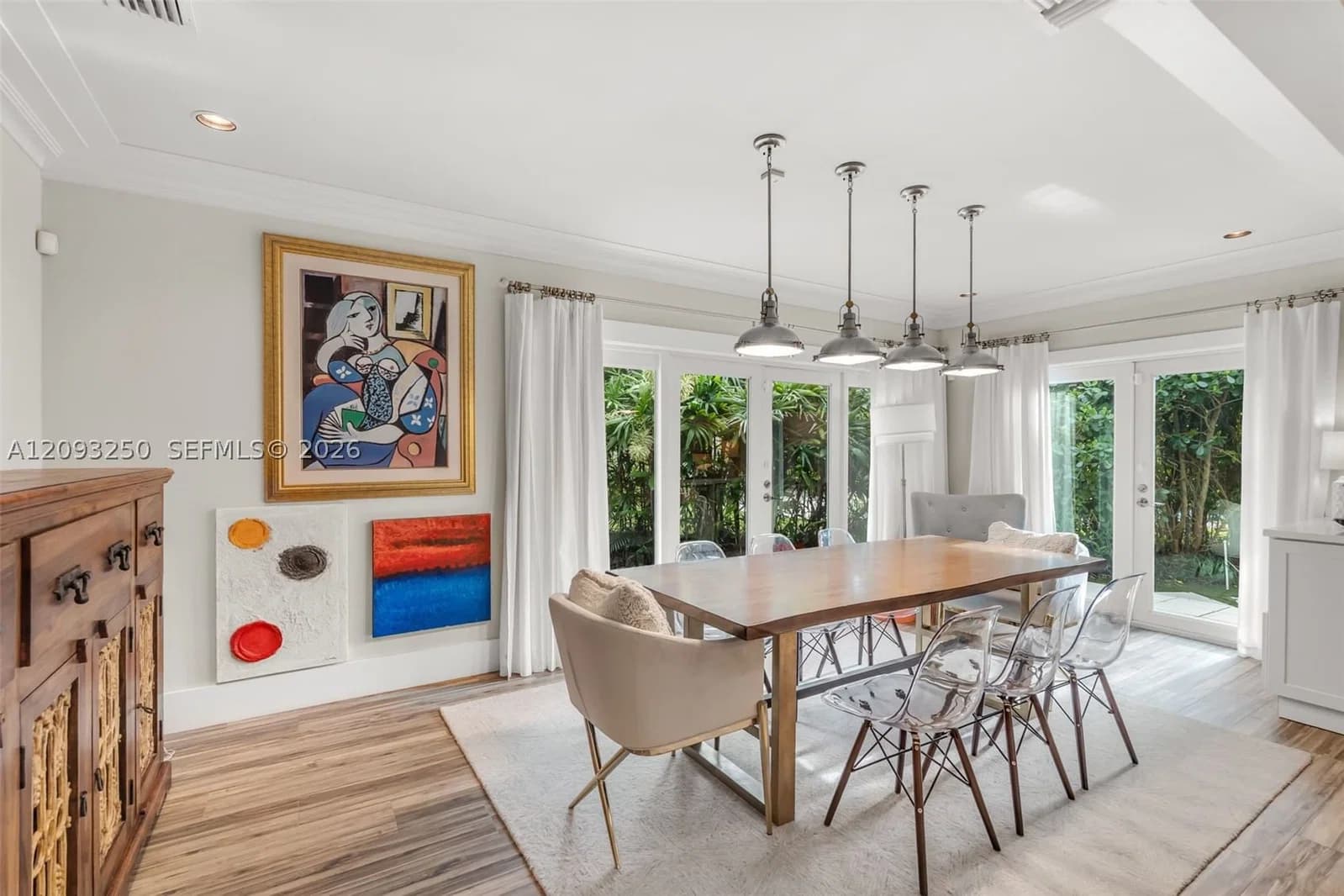 3-bedroom Single-Family Home — 700 Vilabella Ave, Coral Gables, FL 33146